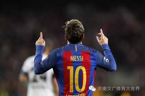  丹尼斯大力界外球助攻，水晶宫中卫罕见头球破门成为功臣  